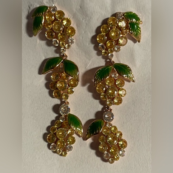 Bomb Party Market Fresh Grapes Dangle Earrings - Picture 10 of 11